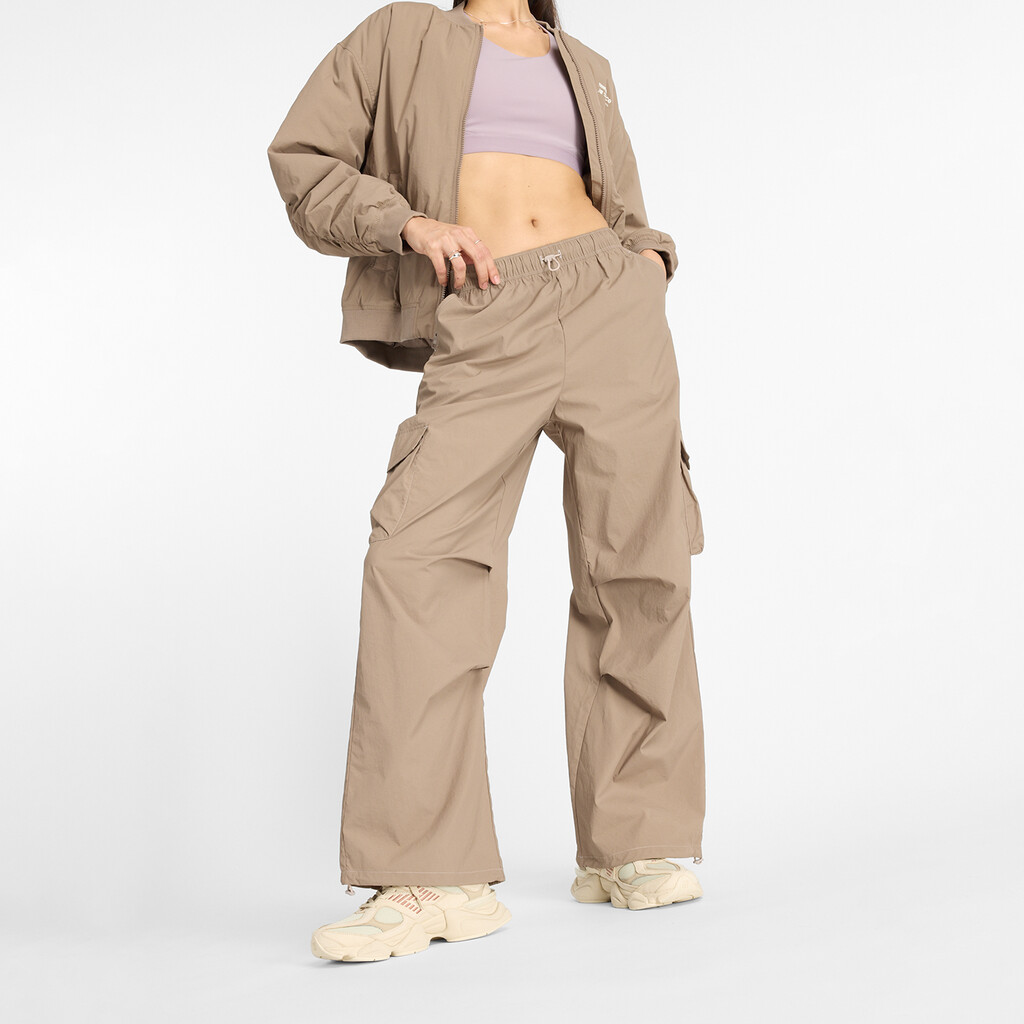 New Balance - W Nylon Cargo Pant - light mushroom