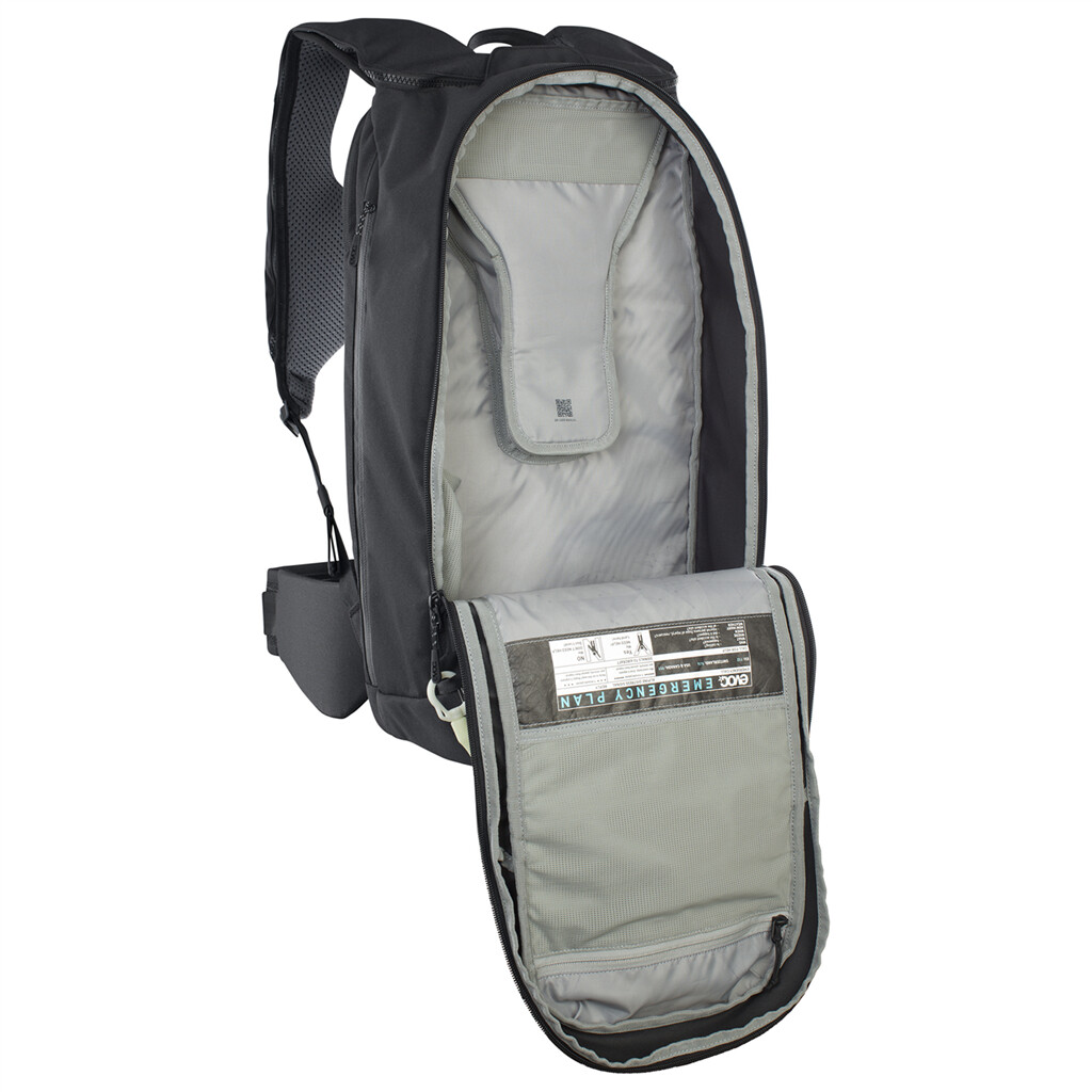 Evoc - Commute A.I.R. Pro 18L Backpack - black