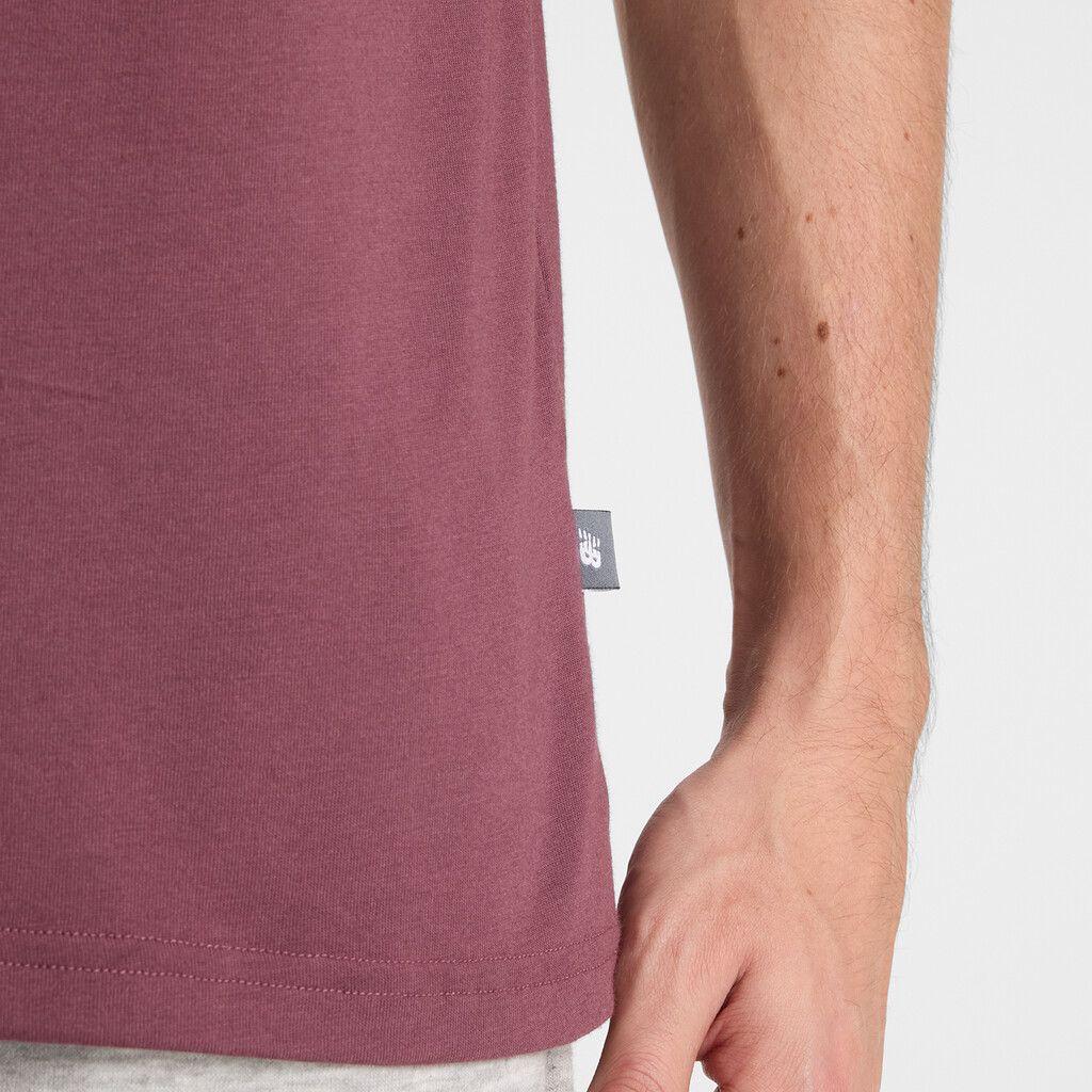 New Balance - Heathertech Linear T-Shirt - faded plum