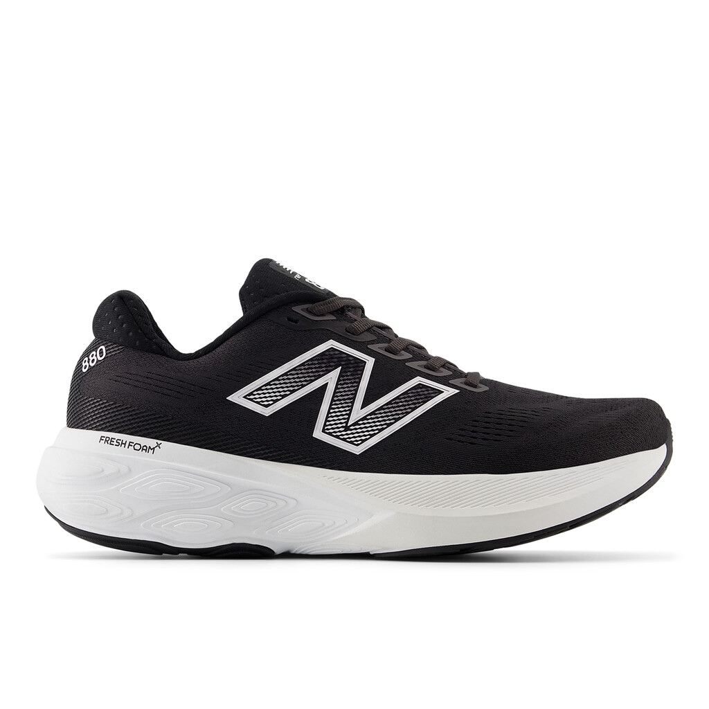 New Balance - M880B15 Fresh Foam X 880 v15 - black