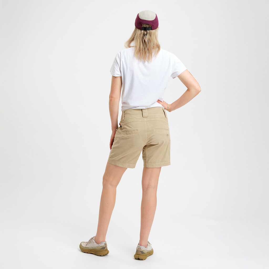 Elevenate - W Après Cord Shorts  - Sand