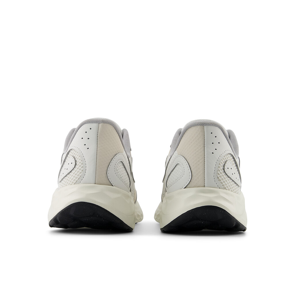 New Balance - MARISTT4 Fresh Foam Arishi v4 - white