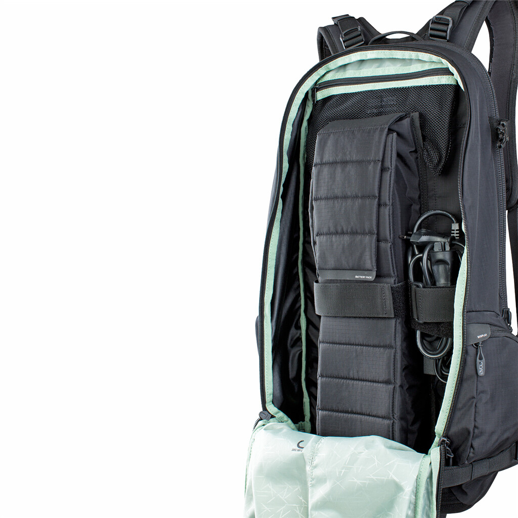 Evoc - FR Trail E-Ride 20L Backpack - black