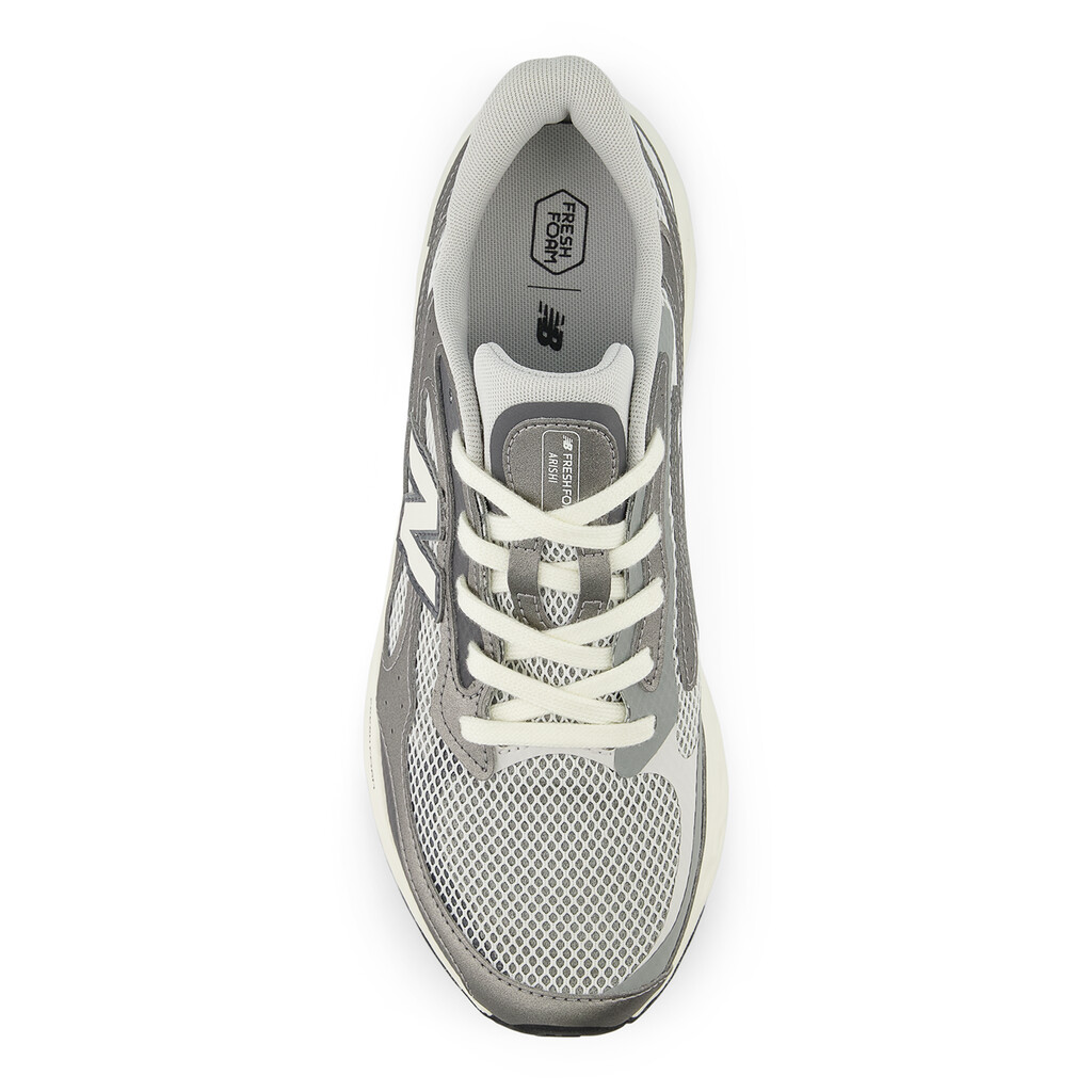 New Balance - MARISTG4 Fresh Foam Arishi v4 - grey matter