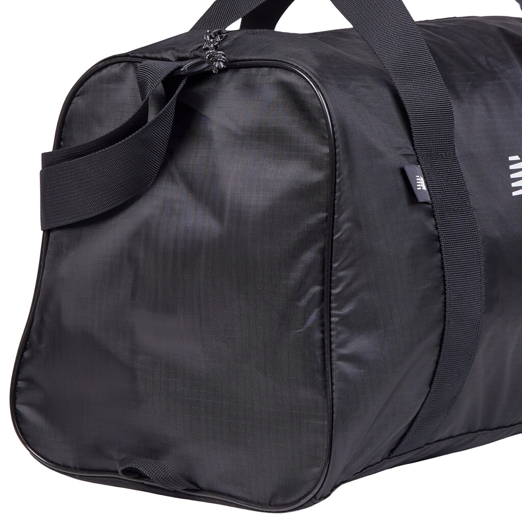 New Balance - Essentials Small Duffel - black