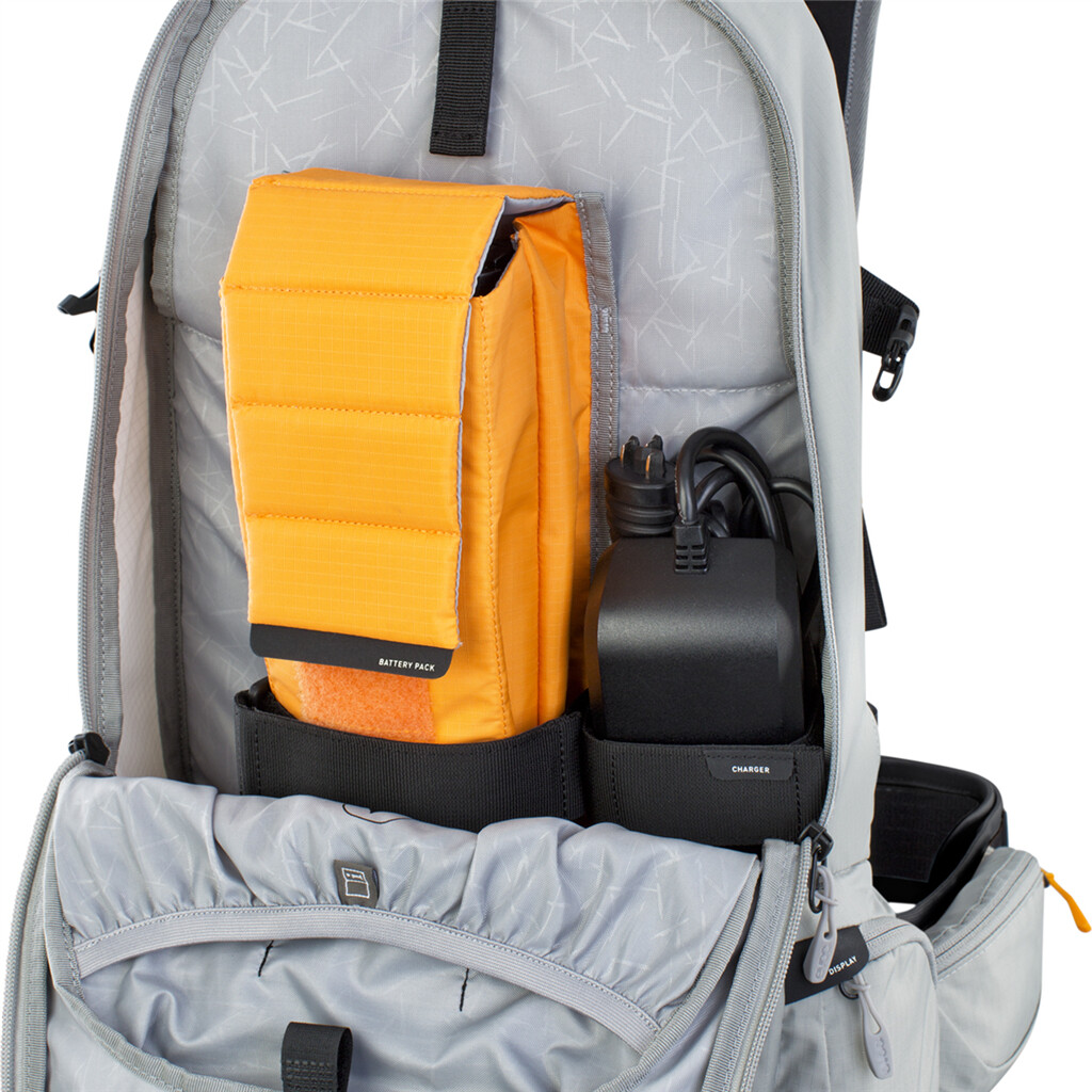 Evoc - FR Enduro E-Ride 16L Backpack - stone/bright orange