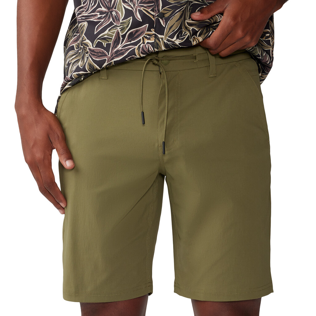 Mountain Hardwear - M Axton™ Short - combat green 353