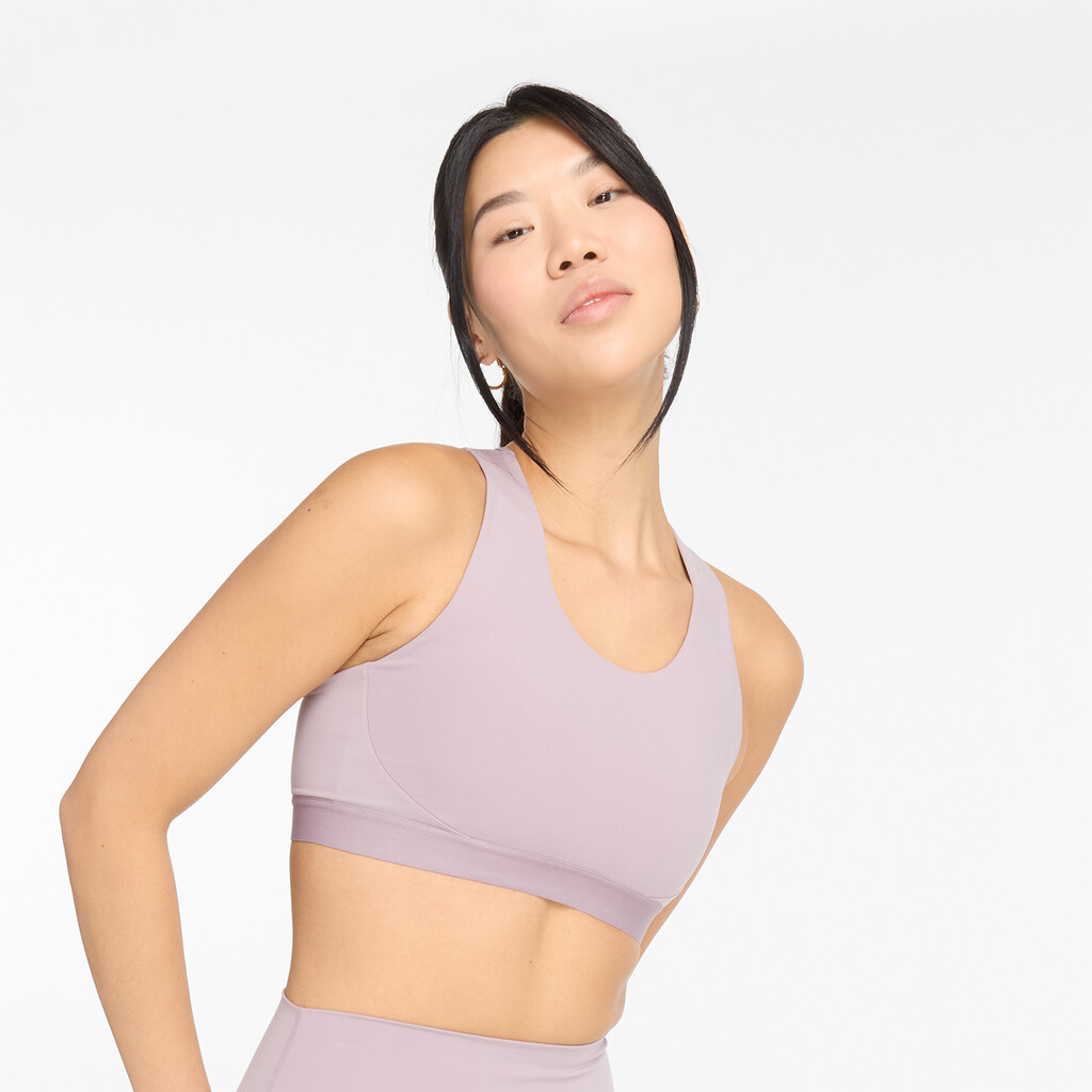 New Balance - W NB Athletics Medium Support Sleek Sports Bra - ice wine