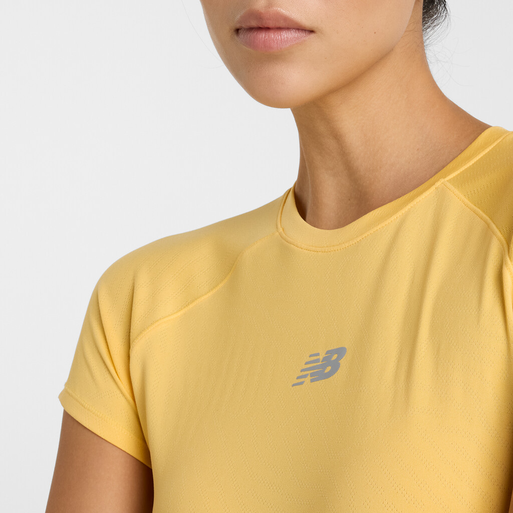 New Balance - W Seasonal Jacquard T-Shirt - clementine