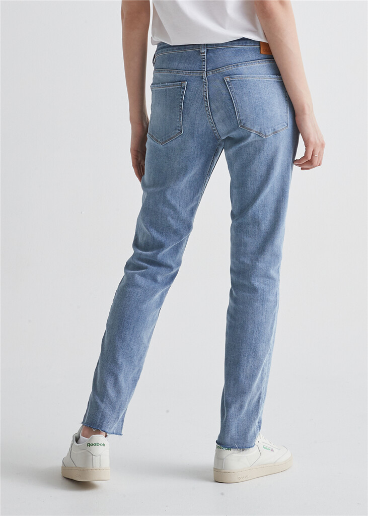 DU/ER - W Performance Denim Girlfriend Jean - Modern Bleach Raw - modern bleach raw