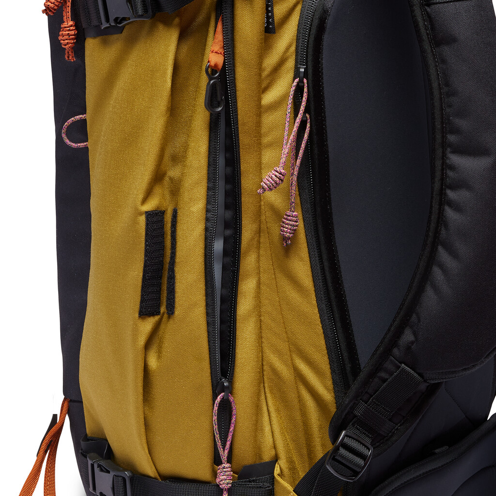 Mountain Hardwear - Powabunga™ 32 Pack - dark bolt 236