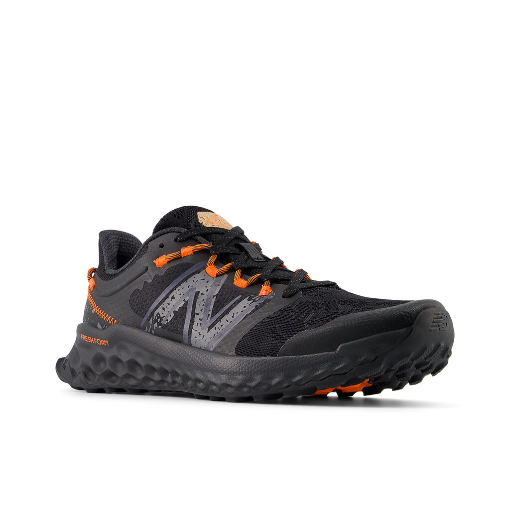 New Balance - MTGARORB Fresh Foam Garoe v1 - black/red