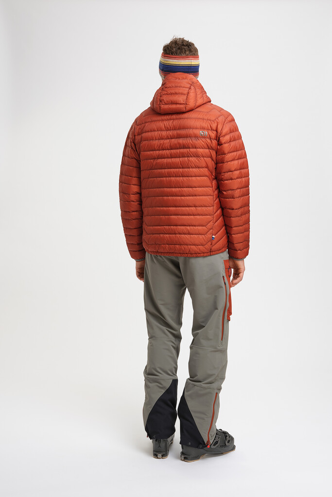 Elevenate - M Cirrus Down Jacket  - rooibos