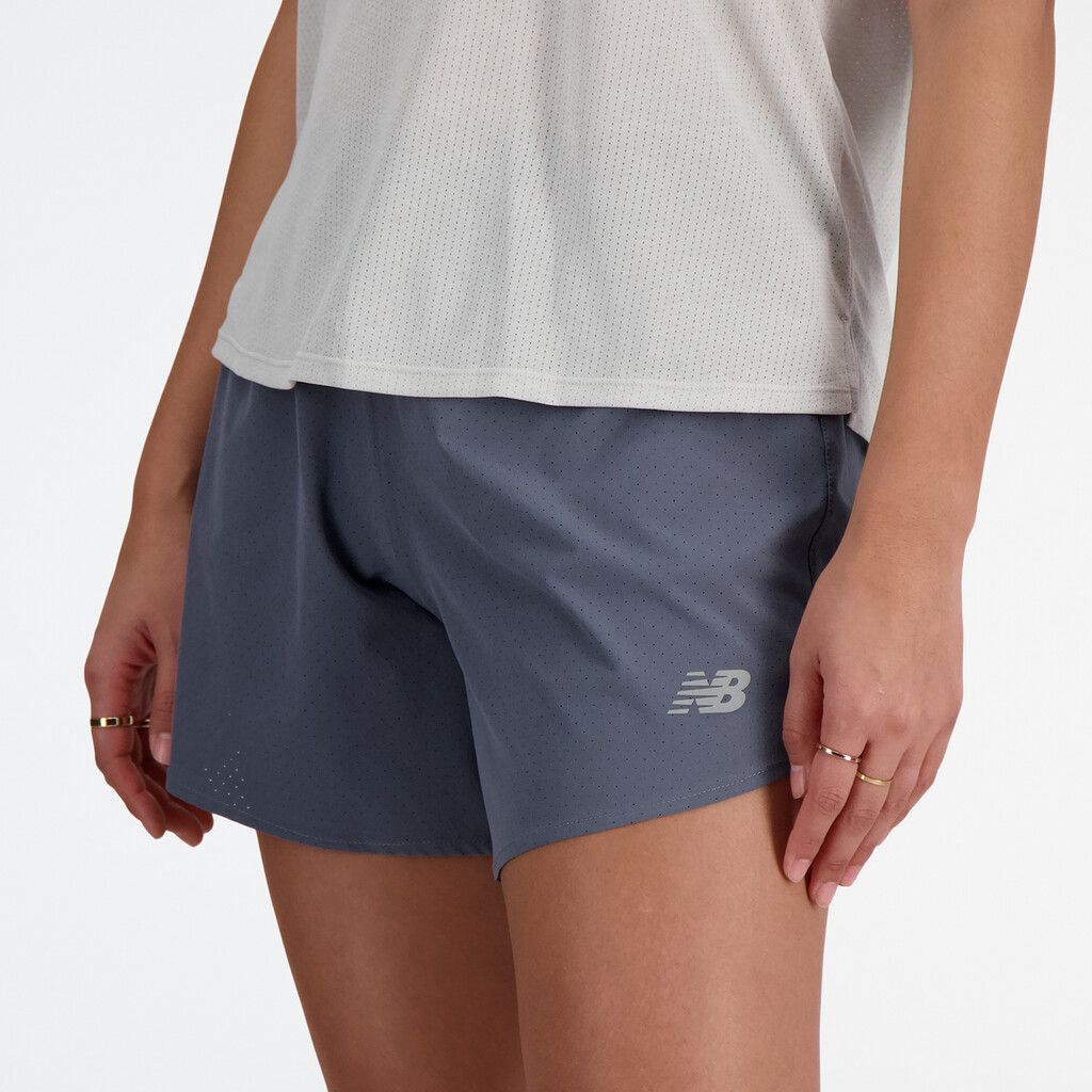 New Balance - W RC Seamless Short 5 Inch - graphite